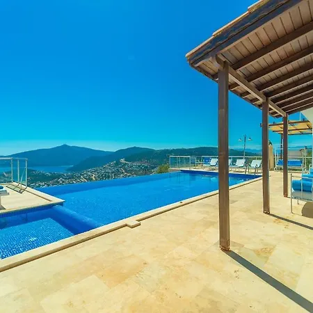 Lovely In Kalkan With A Big Swimming Pool 빌라