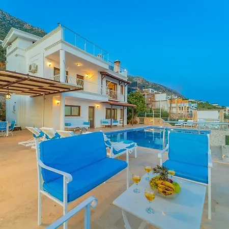 빌라 Lovely In Kalkan With A Big Swimming Pool