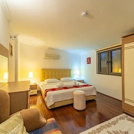 Lovely In Kalkan With A Big Swimming Pool קס